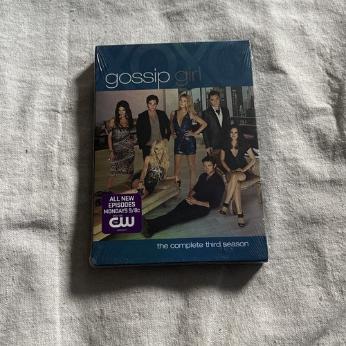 Gossip girl season dvd - gossip, 3